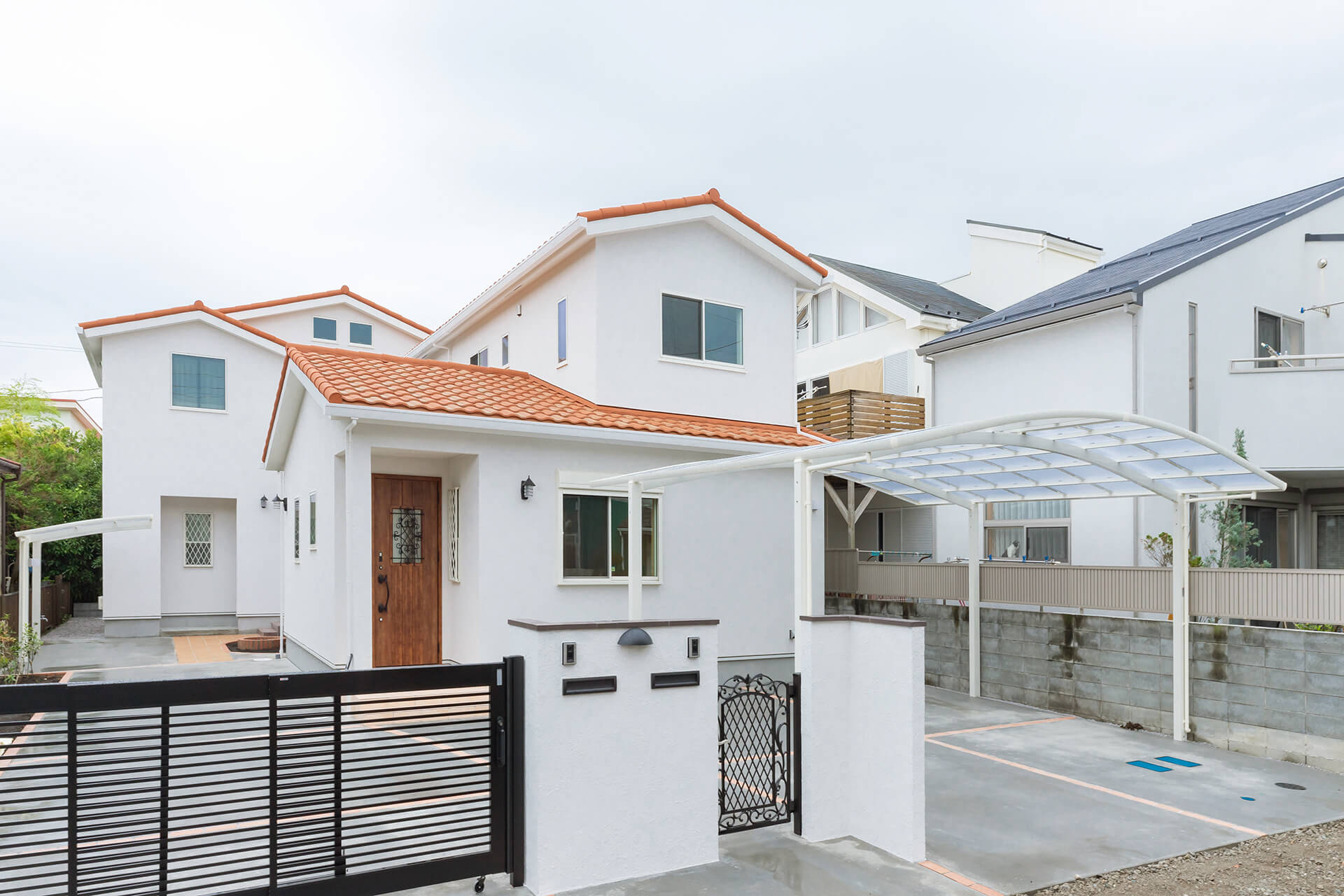 二世帯住宅でプライベートも確保されご家族皆でゆったり住める家