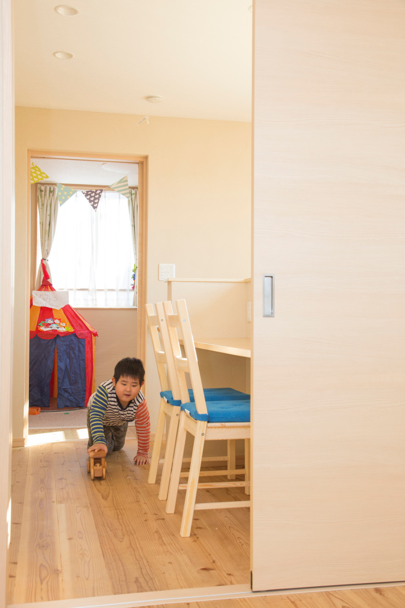 子供部屋入口が勉強スペースです