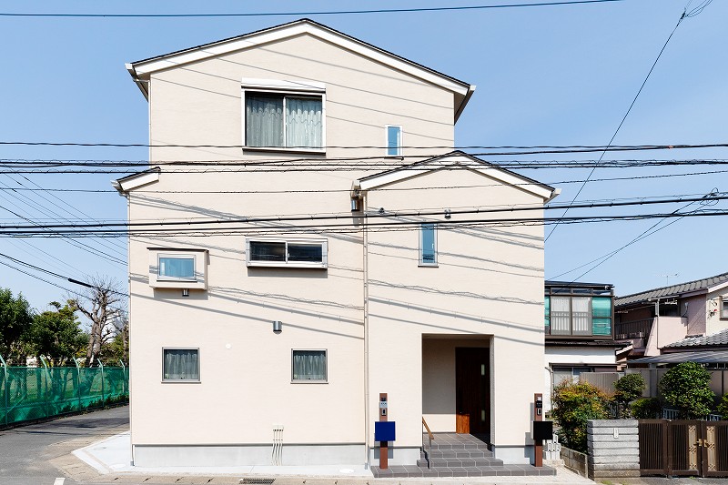 ご兄弟家族で住む完全分離型２世帯住宅のお家 佐久間様邸
