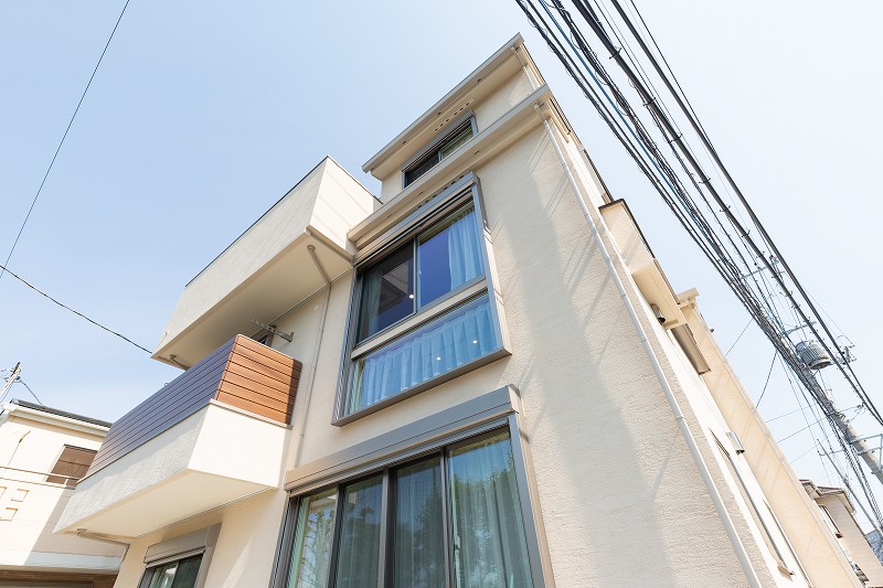 ご兄弟家族で住む完全分離型２世帯住宅のお家 佐久間様邸